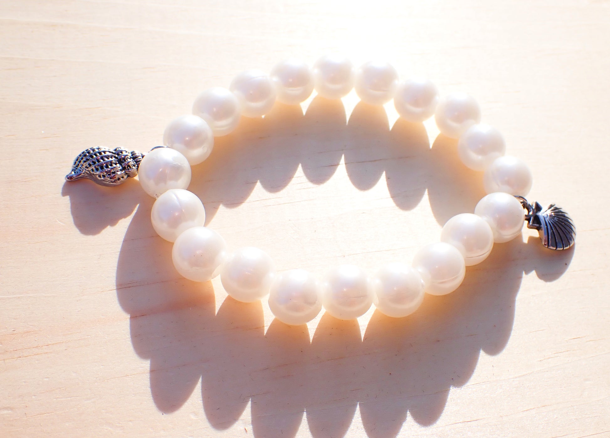 Seashell dainty Charm Beaded Bracelet
