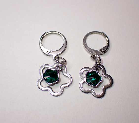 Emerald Green Star Crystal Earrings