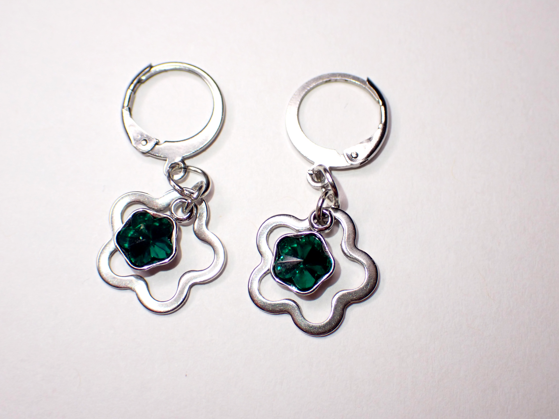 Emerald Green Star Crystal Earrings