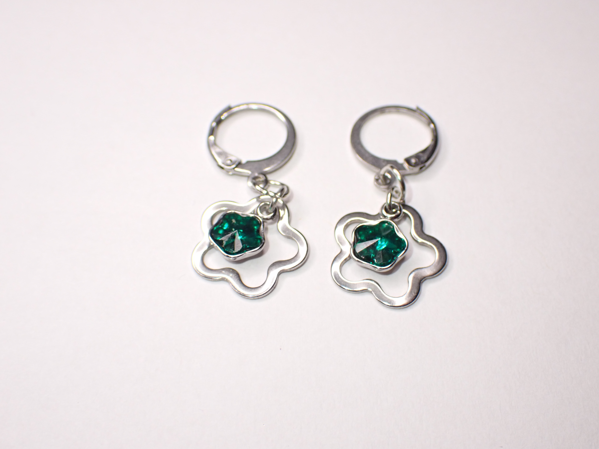 Emerald Green Star Crystal Earrings